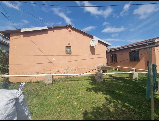7 BEDROOM HOUSE FOR SALE IN NGWELEZANA